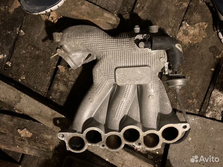 Впускной коллектор