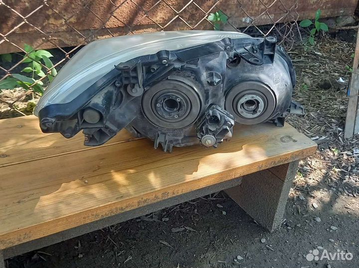 Фара передняя левая corolla 2013года