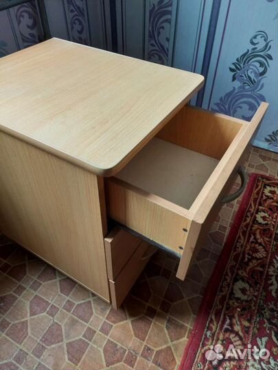 Тумба офисная выкатная