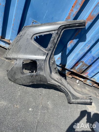 Крыло зпднее правое на nissan qashqai