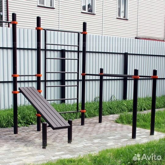 Детская спортивная площадка уличная