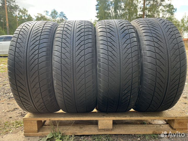 Goodyear UltraGrip 255/50 R19