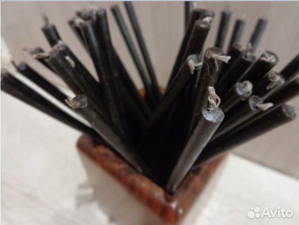 Продам черные восковые свечи