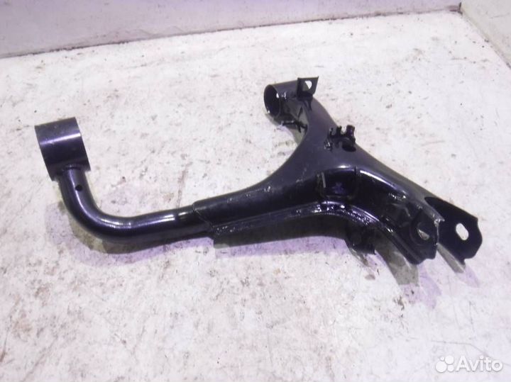 Рычаг задний верхний левый