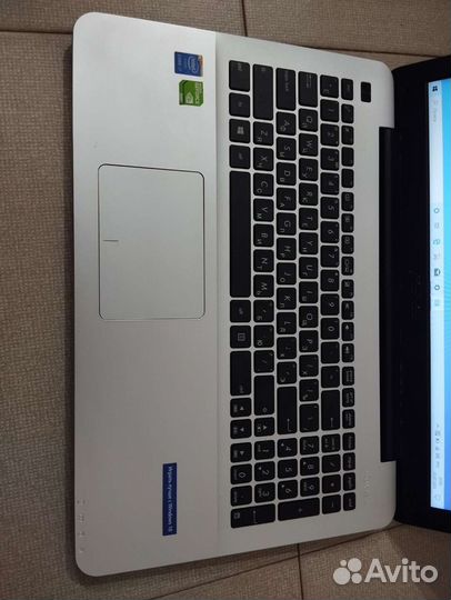 Ноутбук Asus 