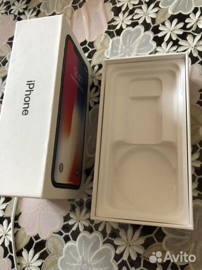 Телефон iPhone X