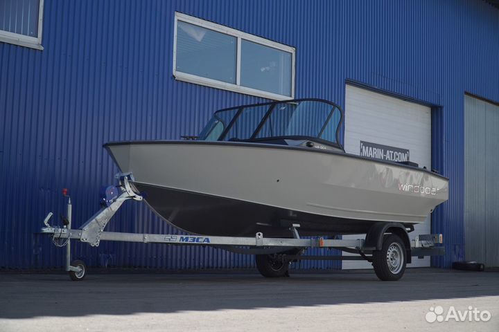 Windboat 4.6 DCX