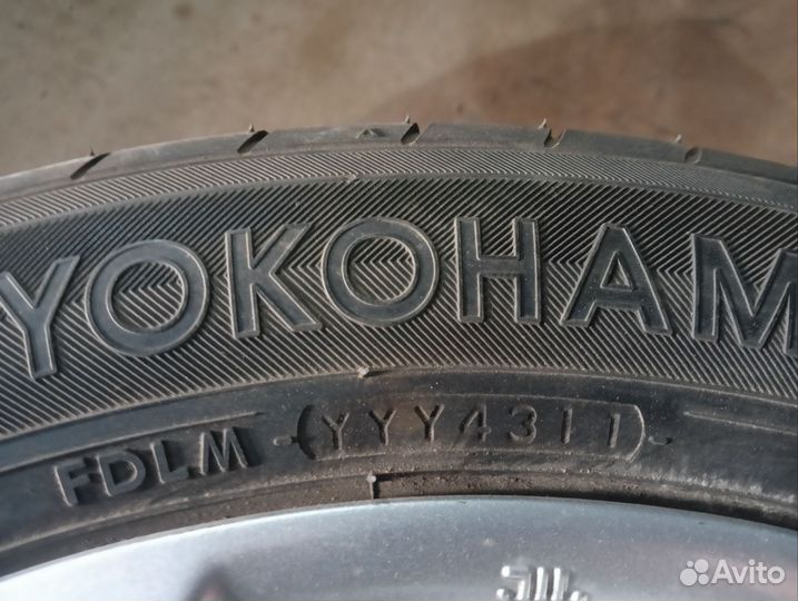Yokohama dB Decibel E70 215/55 R17 94V