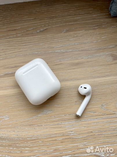 Наушники airpods