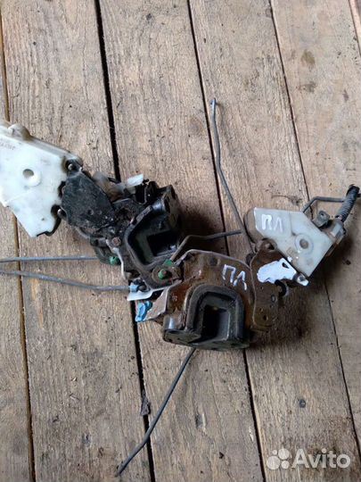 Дверные замки Nissan Almera n15