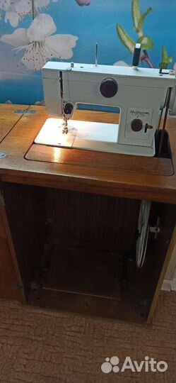 Швейная машина Чайка 134