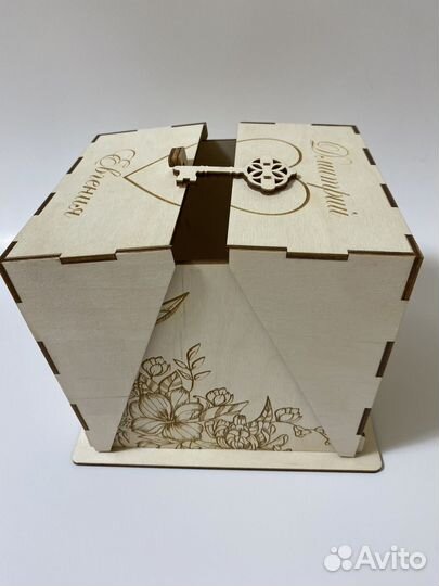 Лазерная резка фанеры и гравировка