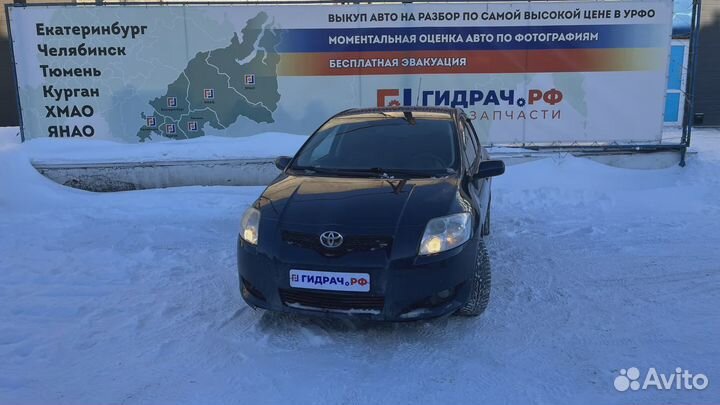 Накладка центральной консоли Toyota Auris (E150) 5