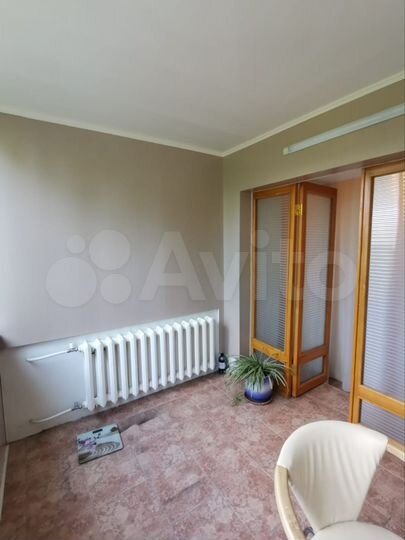3-к. квартира, 137 м², 4/10 эт.