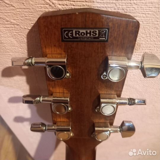 Электро акустическая гитара Cort mr500e op