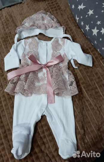 Комплект на выписку новорожденного нательный