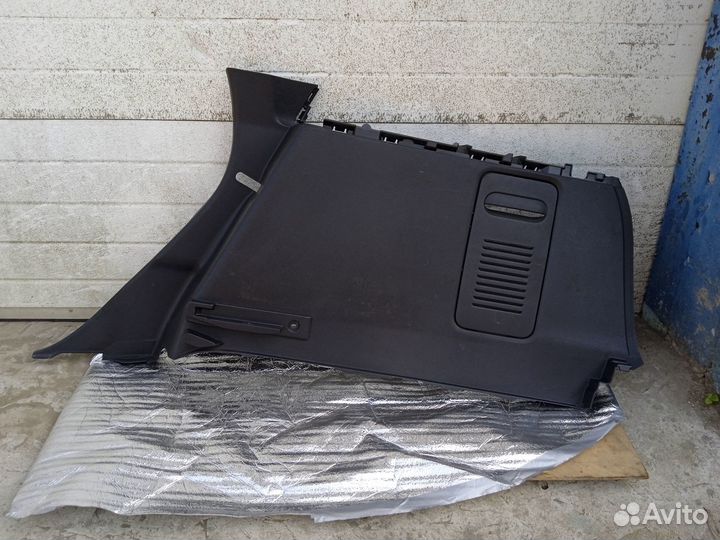 Обшивка багажника левая правая Renault Kaptur