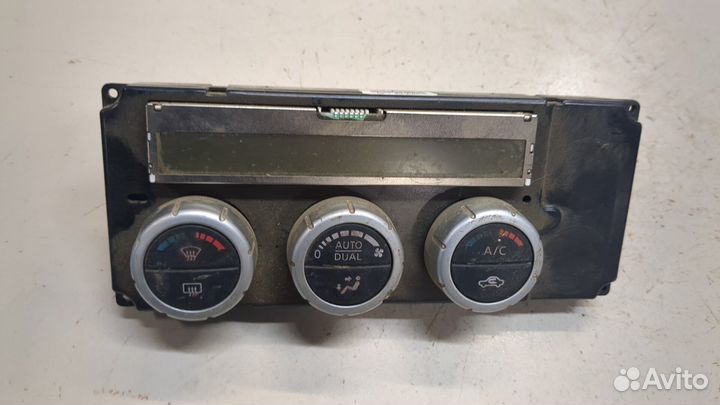 Переключатель отопителя Nissan Navara, 2012