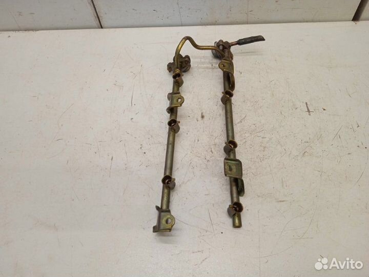 Рейка топливная (рампа) Nissan Teana J31 2.3