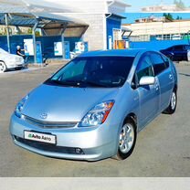 Toyota Prius 1.5 CVT, 2006, 286 000 км, с пробегом, цена 710 000 руб.