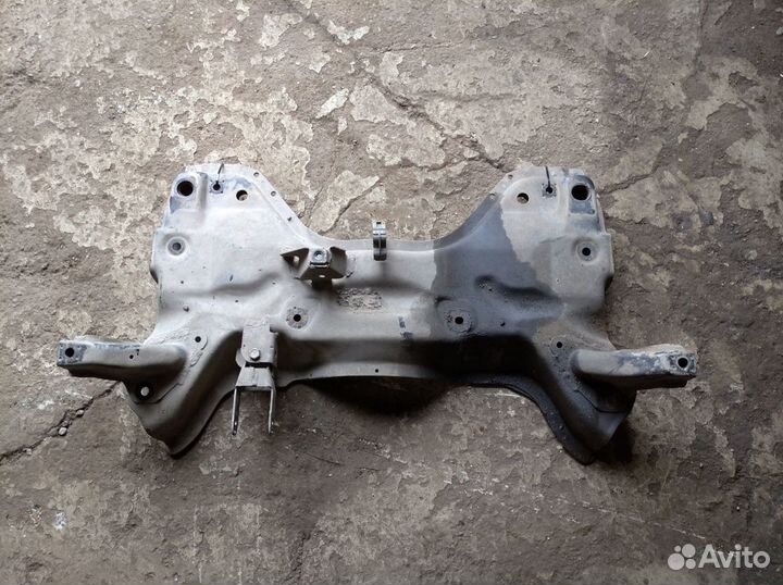 Подрамник Пежо 206