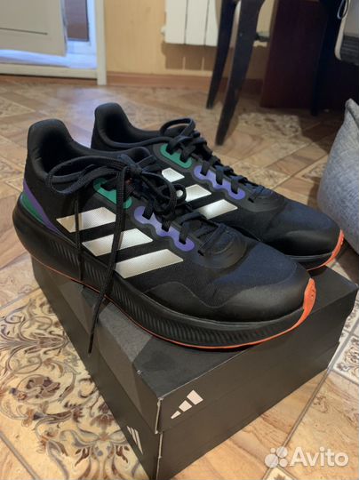 Беговые кроссовки adidas 41