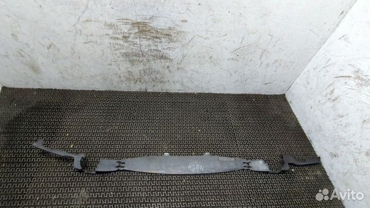 Пластик радиатора Ford Escape, 2008