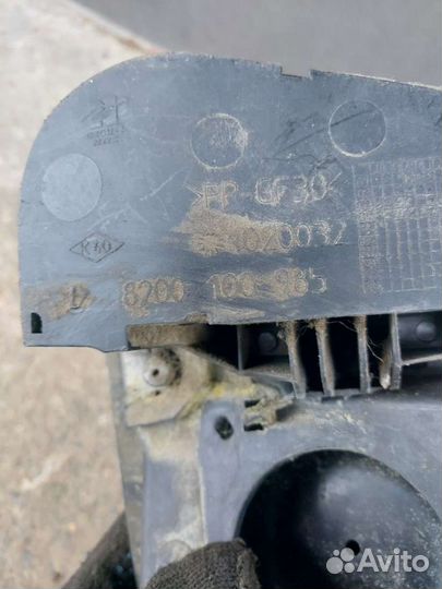 Лючок бензобака Renault Espace 4 restailing 820010