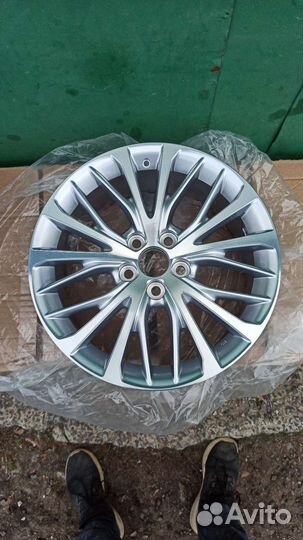 Диск литой R18 Toyota Camry XV70, V70, 70 -Новый