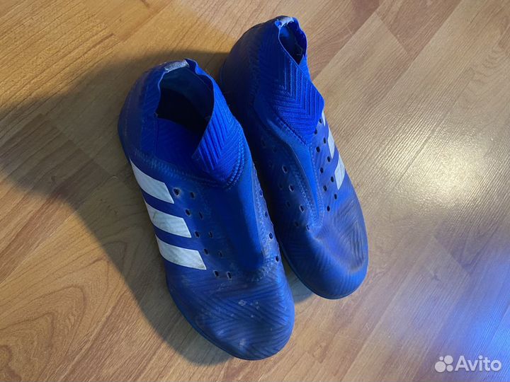 Шиповки, бутсы