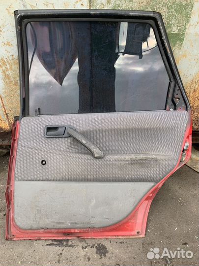 Дверь передняя правая vw Passat B3