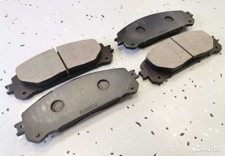 Колодки тормозные передние Toyota/Lexus