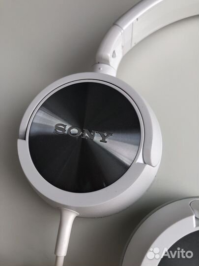Наушники Sony проводные