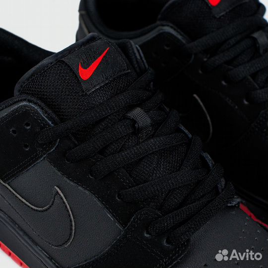 Nike Dunk Low Black Red