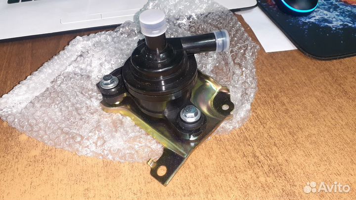 Тойота Приус 20 помпа инвертора (новая)