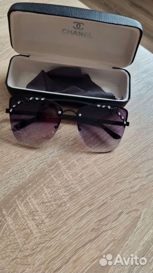 Солнцезащитные очки chanel