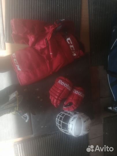 Продам комплект хоккейной формы. На взрослого