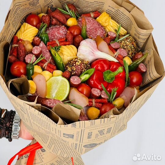 Букет колбасный для мужчины из закусок