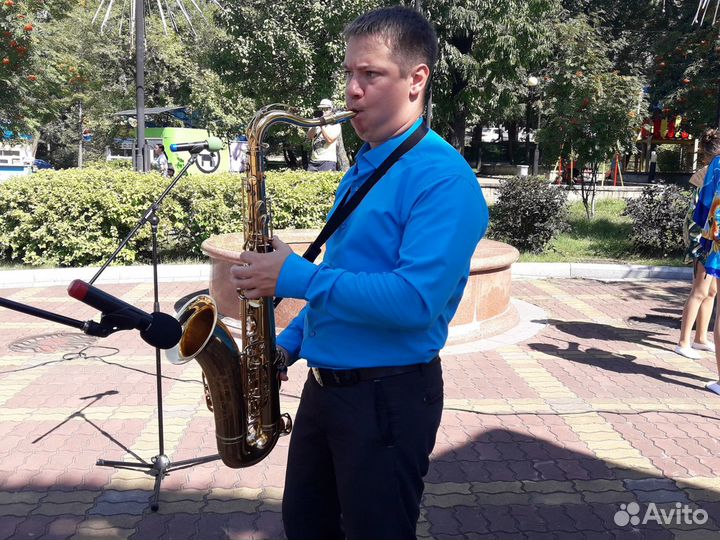 Саксофонист