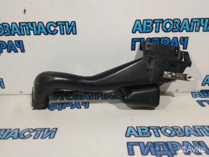 Воздухозаборник Nissan X-Trail 165568H303