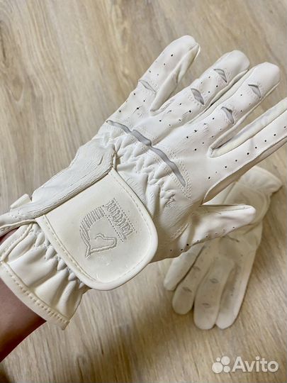 Перчатки для верховой езды белые Tattini