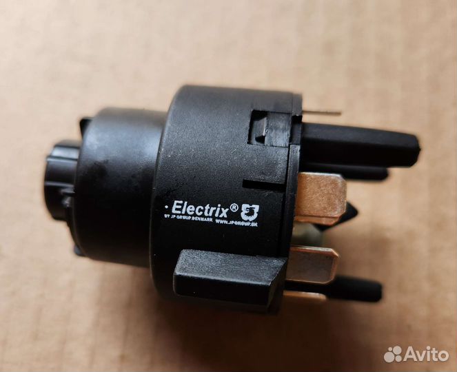 Группа контактная замка зажиг.audi 80/100/A4/A6/B5