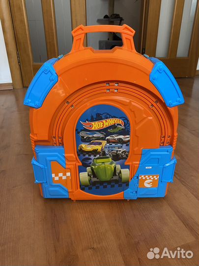 Трасса hot wheels