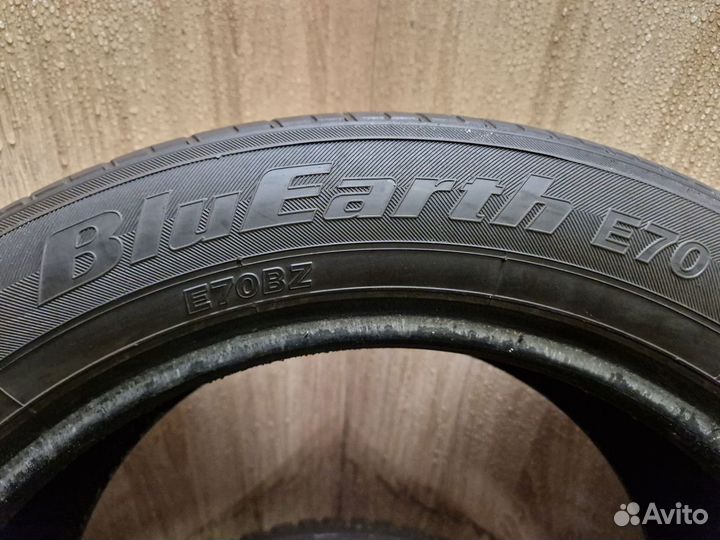 Yokohama BluEarth E70BZ 215/55 R17 94V