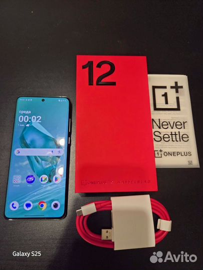 OnePlus 12, 16/512 ГБ