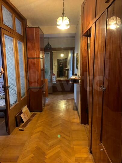 4-к. квартира, 100 м², 5/10 эт.