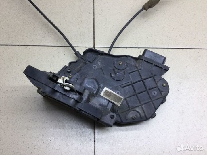 Замок двери передней правой передний правый Mazda