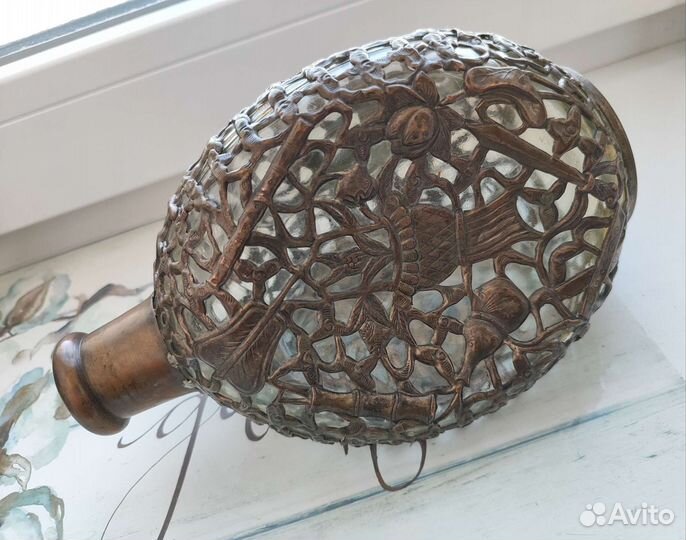 Бутылка (графин) в металлической оплетке