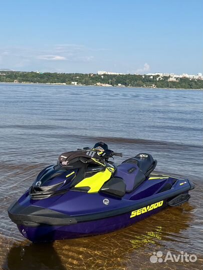 Гидроцикл Brp RXP 300