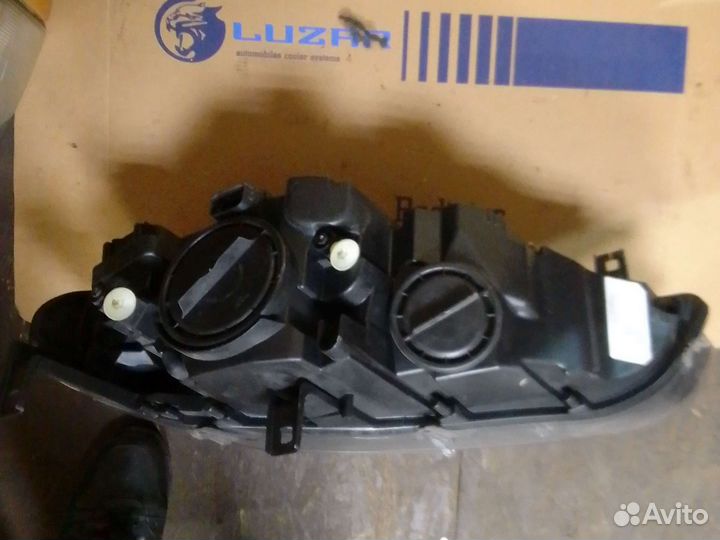 Фара правый BMW e70 x5